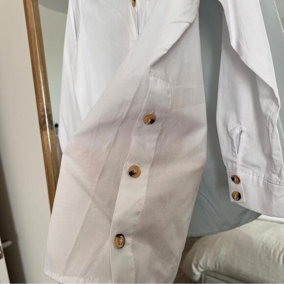 Classic White Button-Up Shirt - Picture 2 of 3